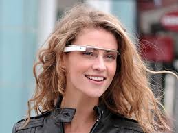 Google Glass tornano alla carica con Project Aura