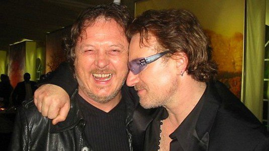 Streets of surrender Bono scrive una canzone per Zuccero. La dedica per attacchi Parigi (Testo)