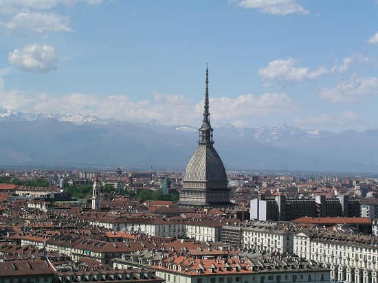 Torino Allarme bomba evacuazione in corso alla Mole Antonelliana