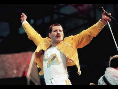 We are the Champions cantata a cappella da Freddie Mercury fa impazzire il web (Video, testo e traduzione)