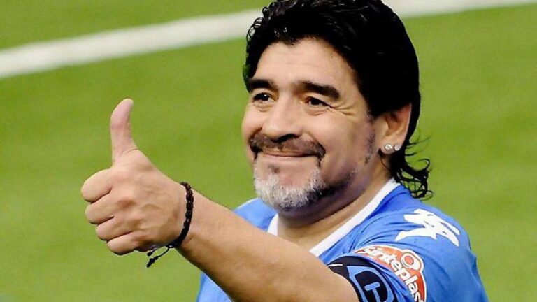 Diego Armando Maradona denuncia Dolce&Gabbana perché durante una sfilata a Napoli hanno usato il suo nome senza autorizzazione